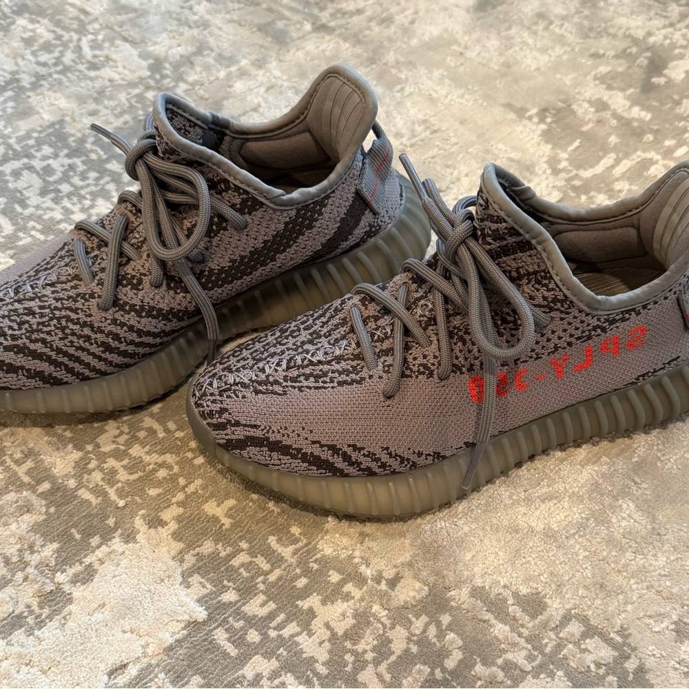 Authentic Yeezy boost 350 v2 beluga 2.0 size 5.5